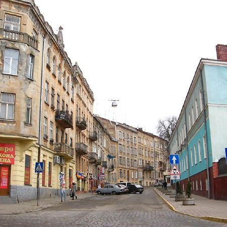 Apartment On Rappoporta 7B - 2 Lviv Dış mekan fotoğraf